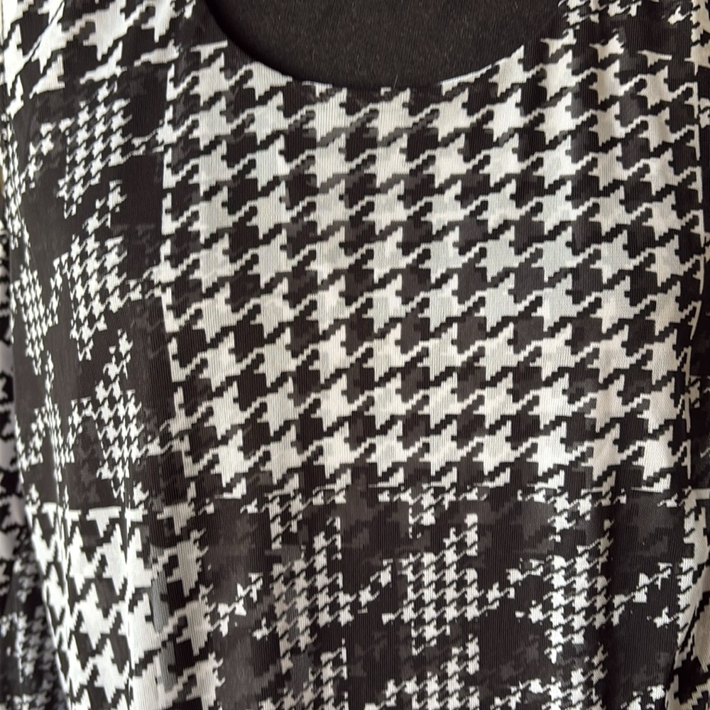 Women’s shirt - Picture 2 of 8